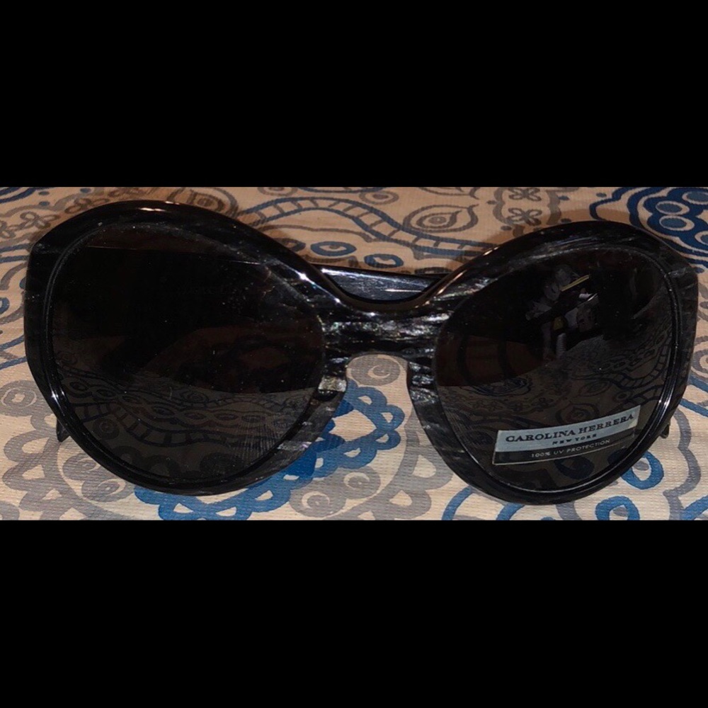 Carolina Herrera good condition sunglasses